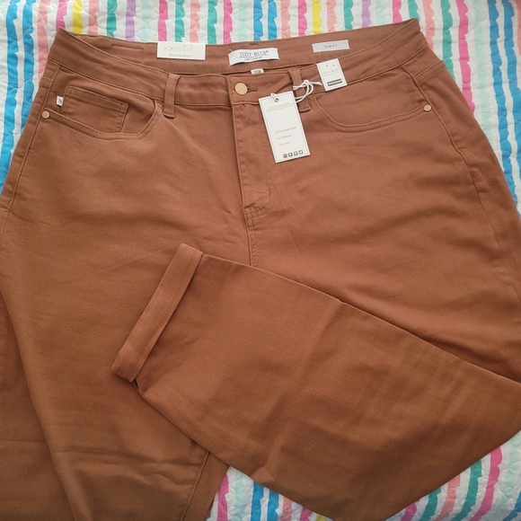 Judy Blue Woodland High Waist, Slim Fit - Sz: 20 - Picture 2 of 3